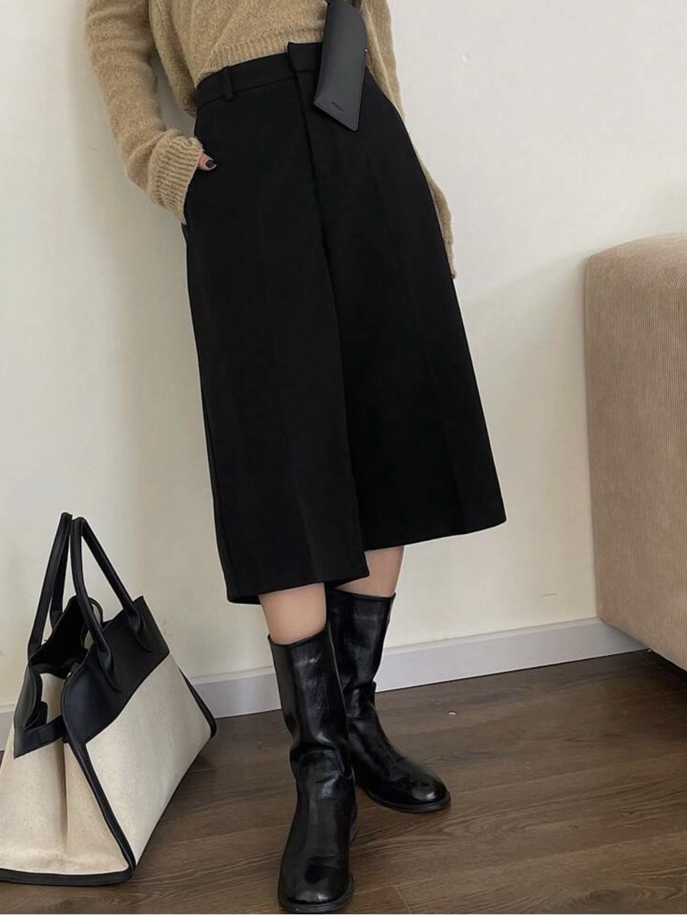 Black High-Waist Wide-Leg Bermuda Shorts